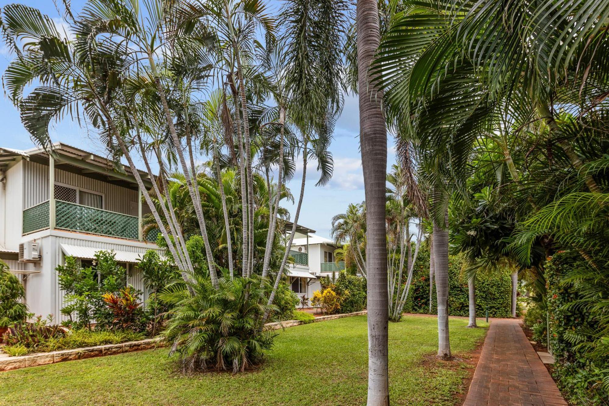 Cable Beachside Villas Брум Екстер'єр фото