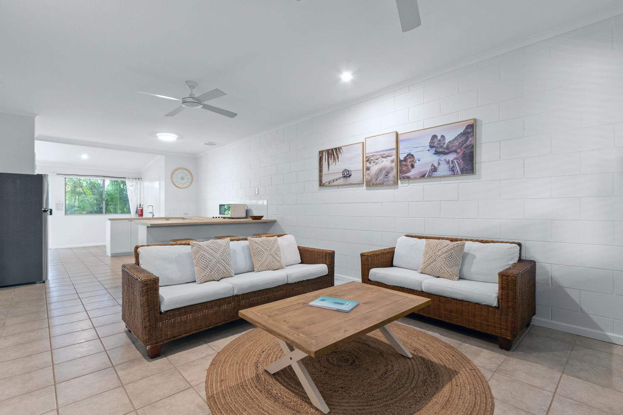 Cable Beachside Villas Брум Екстер'єр фото